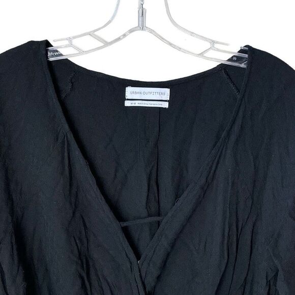 Urban Outfitters Surplice Draped Blouse in Black Textured Cotton Long Sleeve - Picture 8 of 9